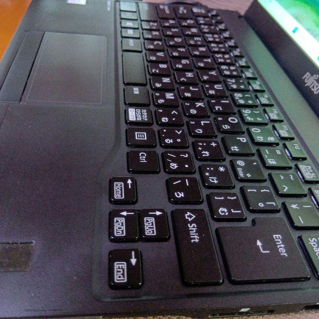 I①富士通　ＦＭＶＵ19011　U939/A