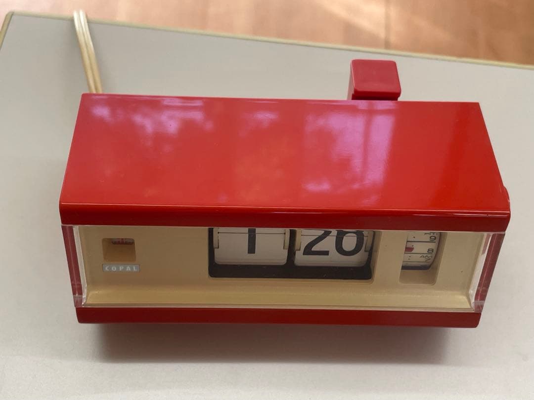 COPAL コパル　パタパタ時計　レッド×ベージュ