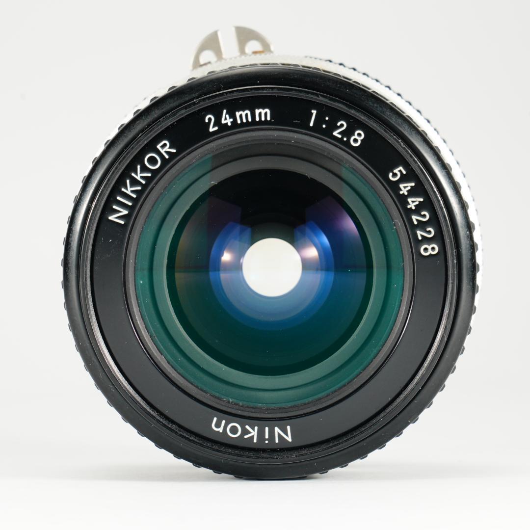 しっとりとした描写 Nikon AI Nikkor 24mm f2.8 228