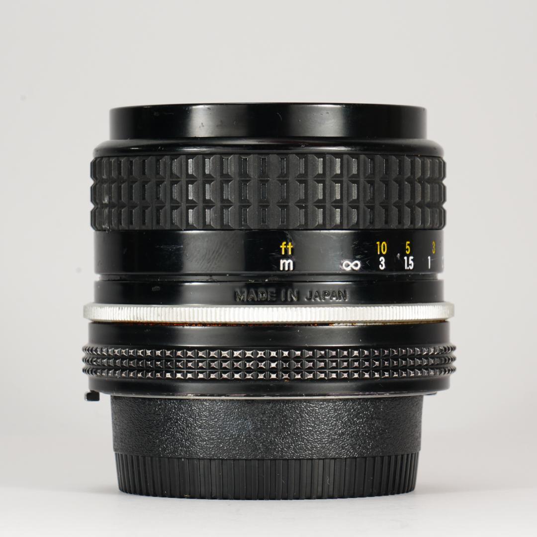 しっとりとした描写 Nikon AI Nikkor 24mm f2.8 228