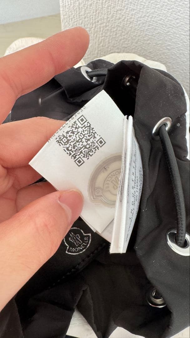 MONCLER ホワイトキルティングリュック