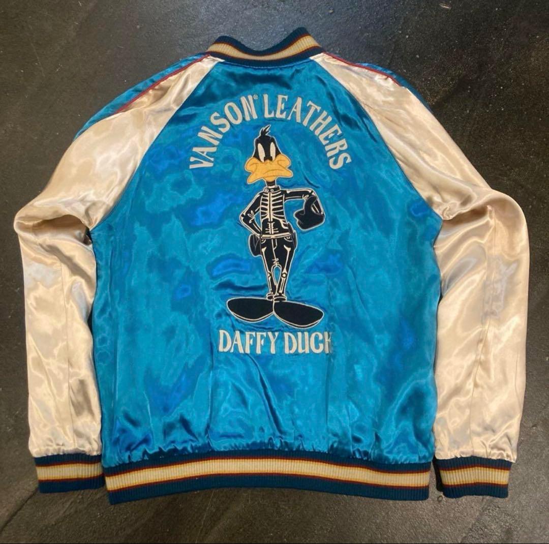VANON×LOONEY TUNES リバーシブブル 総刺繍 スカジャン L