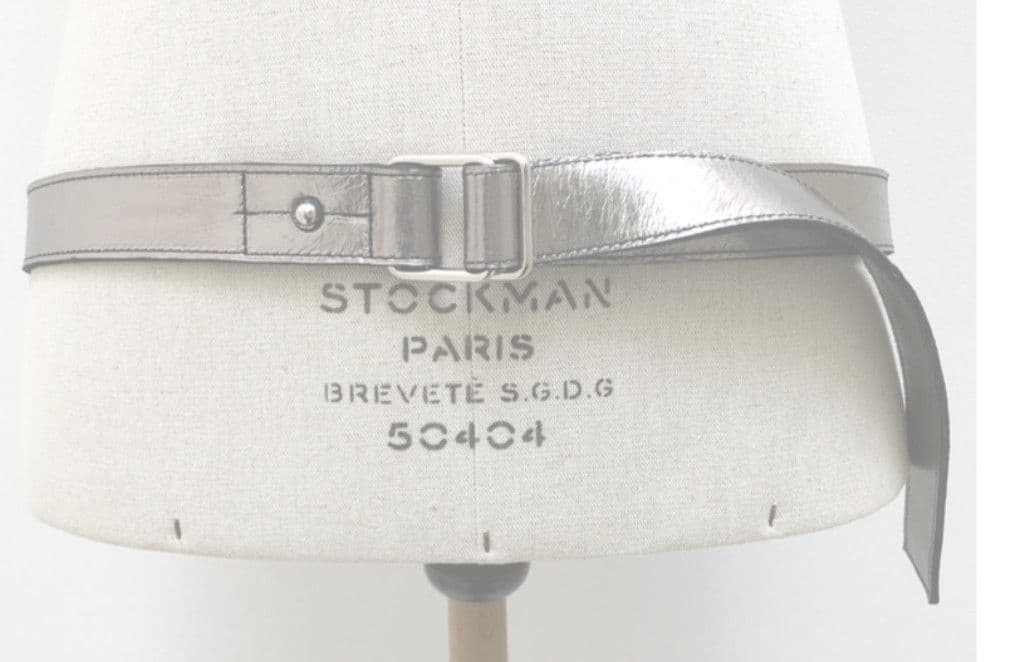 カ*ウ様 【完売品‼️】ミスチル 桜井着 フランシストモークス レザー ベルト