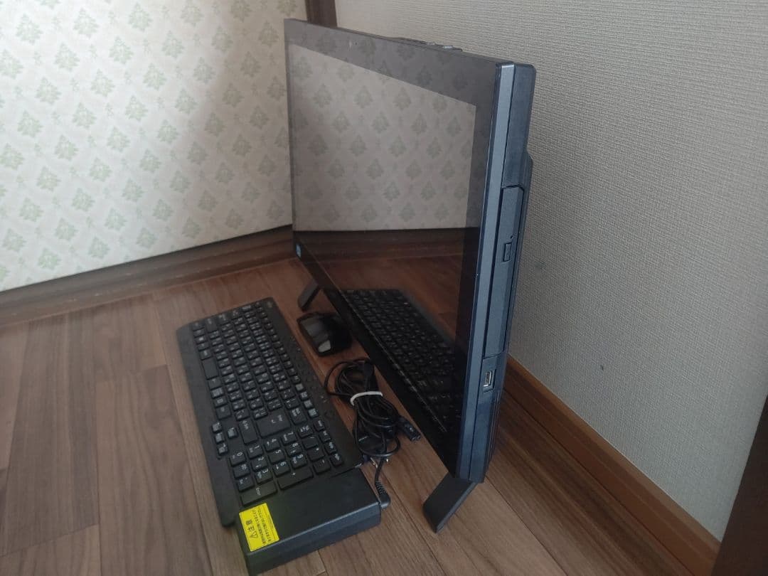 富士通 core i5 8GB SSD240GB オールインワンPC