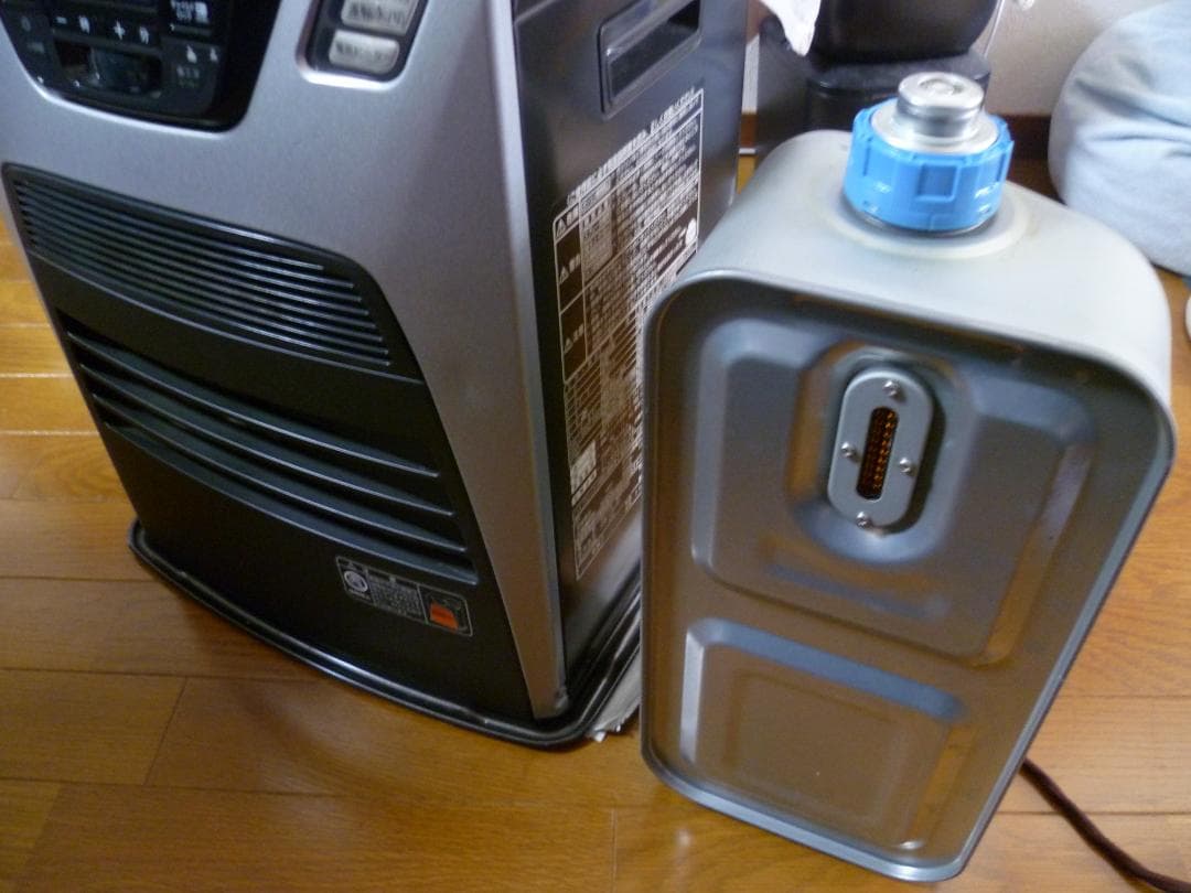 トヨトミ TOYOTOMI LC-SHB40E ハイブリッド石油ファンヒーター