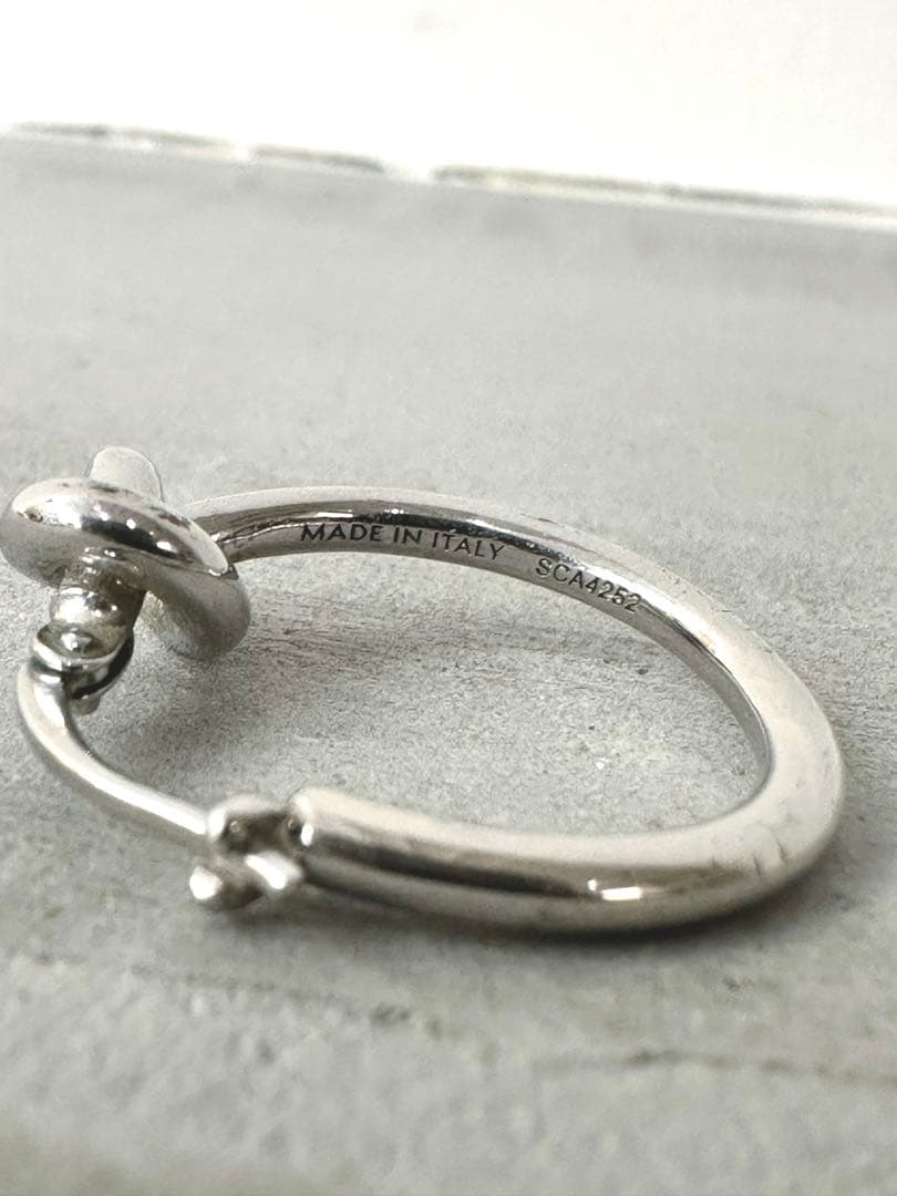 CELINE セリーヌ　ピアス　ノット　フープピアス　片耳