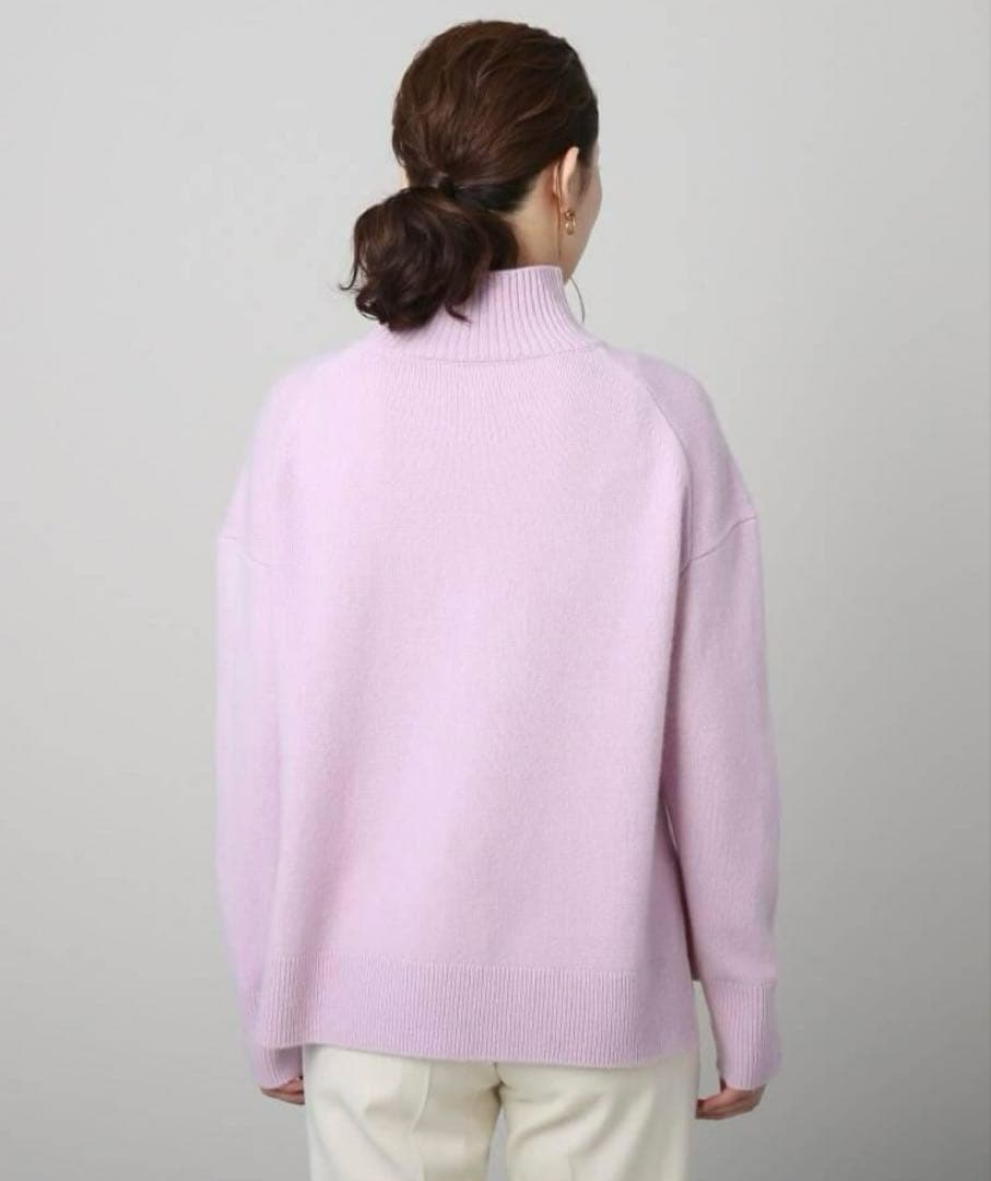 未使用　アンタイトル　ラムウールカシミヤ　ハイネックニット　44サイズ ピンク系