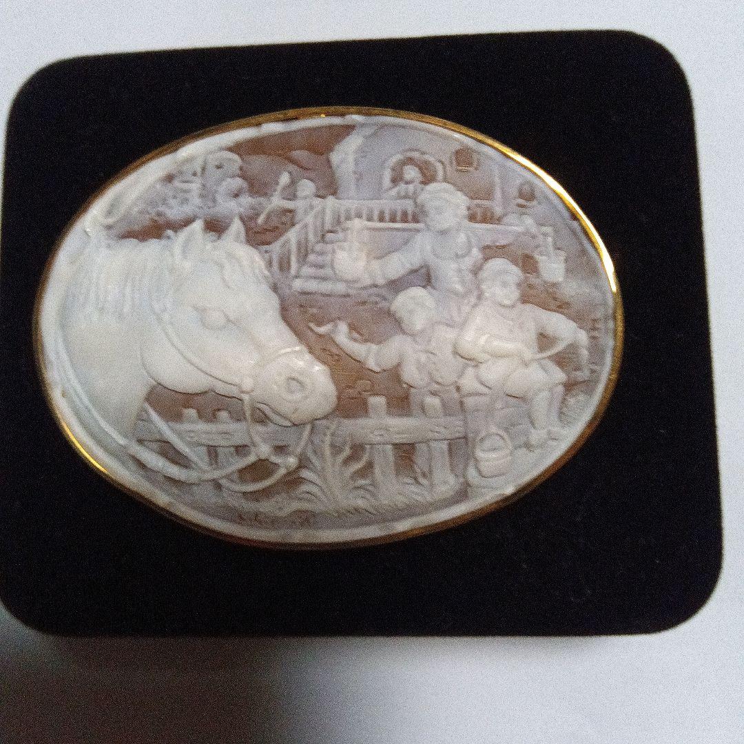 作家物シェルカメオ18金ブローチ、ペンダント