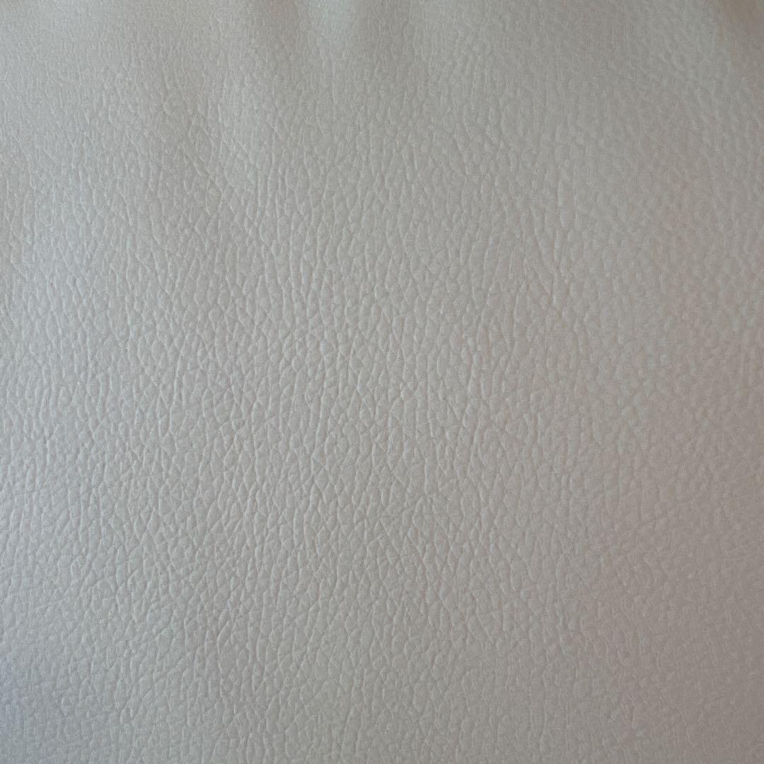 【送料込み価格】ホワイト合成皮革2人掛けソファ