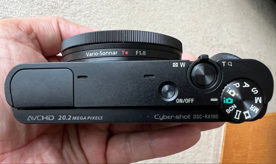 【美品】SONY RX100 コンパクトデジタルカメラ Carl Zeiss