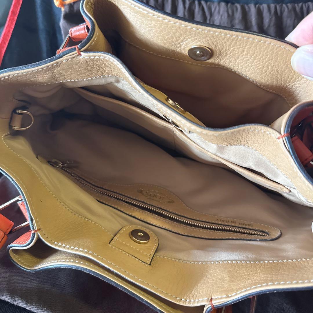 TOD'S オレンジ レザー ハンドバッグ　中古
