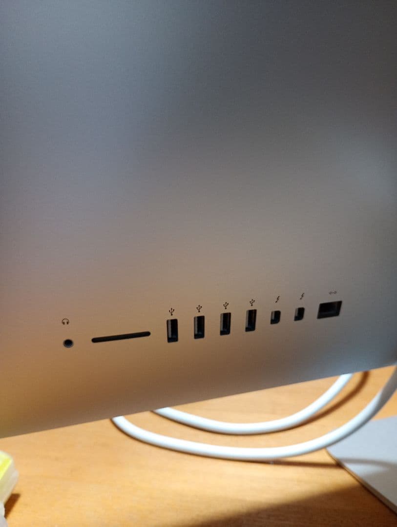 iMac ( Retina 5K, 27-inch, Late 2015）