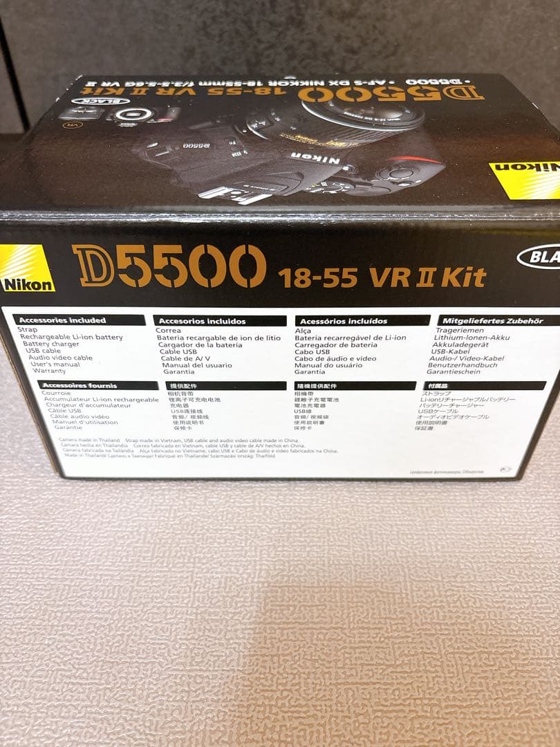 【美品】【ショット数2515枚】ニコン Nikon D5500 レンズキット