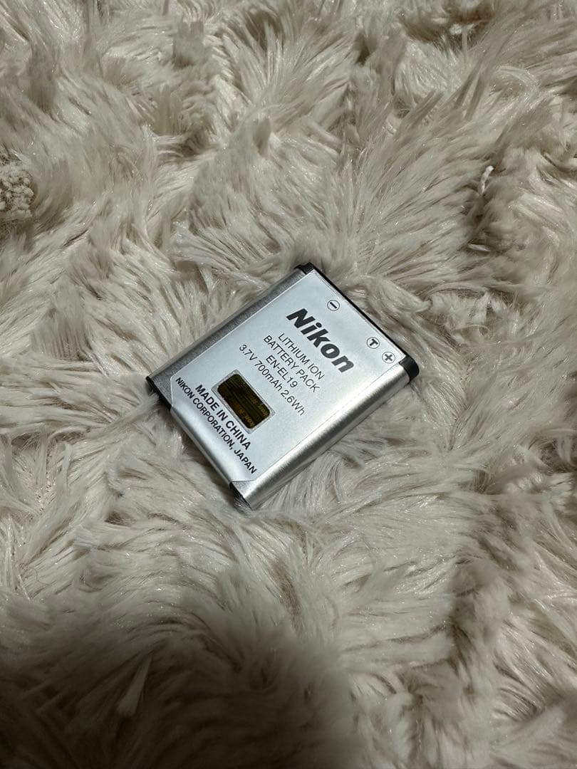 Nikon COOLPIX A100 デジタルカメラ