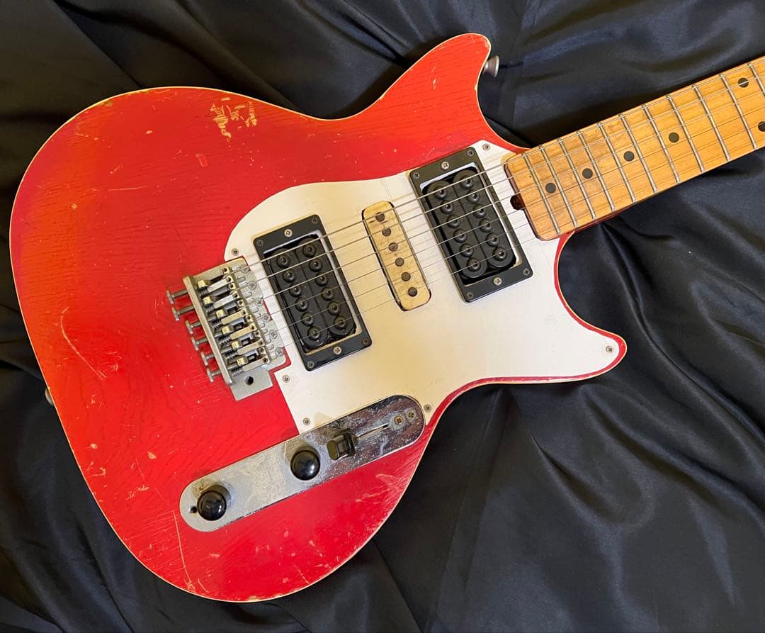 STRINGS & THINGS IN MEMPHIS Custom ケース付