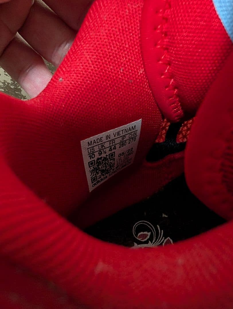 レッド バスケットボールシューズ ハイカット