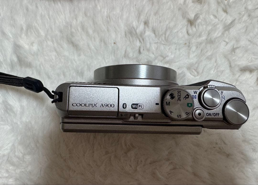 【美品】Nikon COOLPIX A900 シルバー　35倍光学ズーム