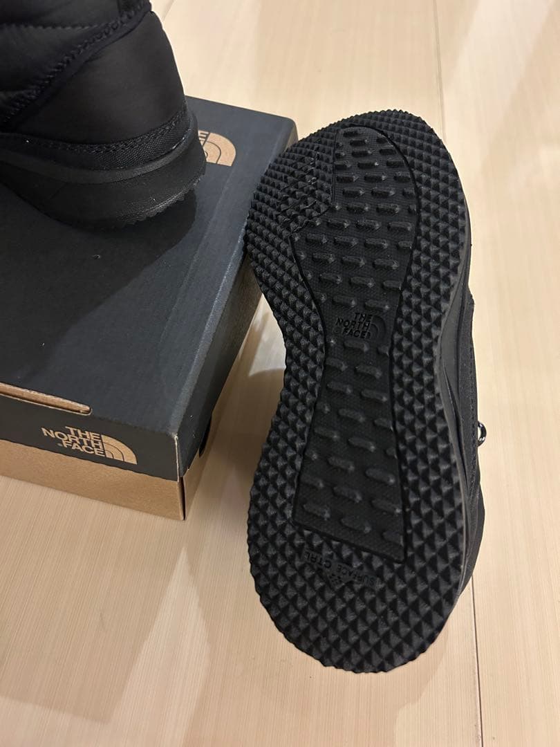 y*9様 新品未使用タグ付き★25cm ノース・フェイス ヌプシ チャッカ ブー