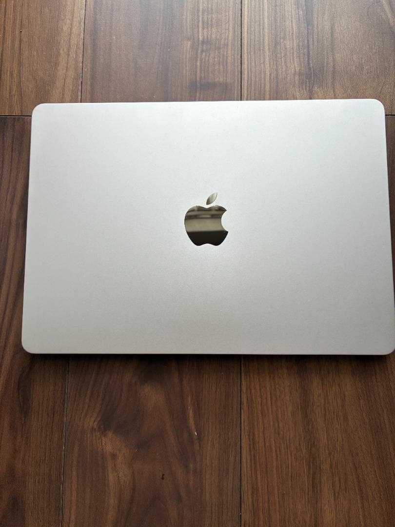 Apple MacBook Air M3 ゴールド シルバー