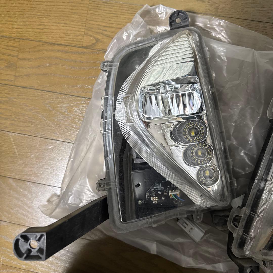 50プリウス前期フォグランプ