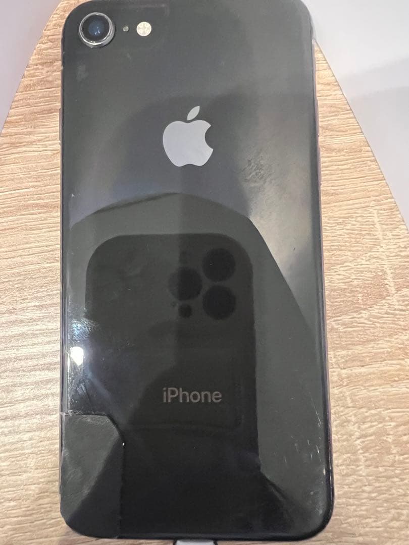 Apple iPhone 8 スペースグレイ