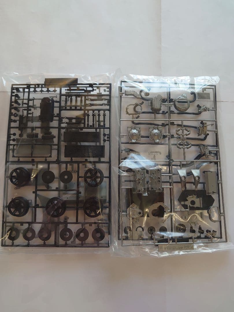 タミヤ1/12ローラ T-70 Mk III