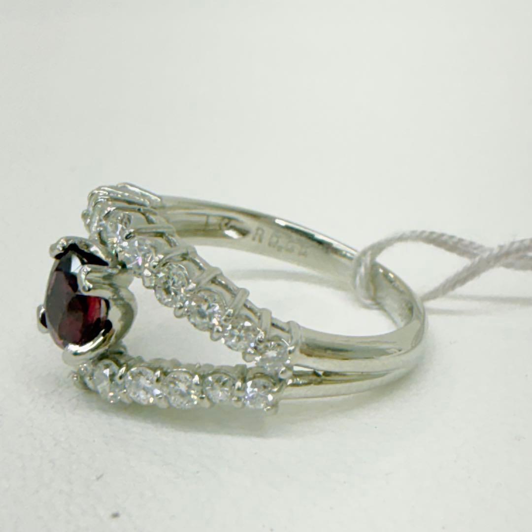 PT900 高品質天然ルビー/天然ダイヤリング新品仕上げ済み。プラチナ。11号。