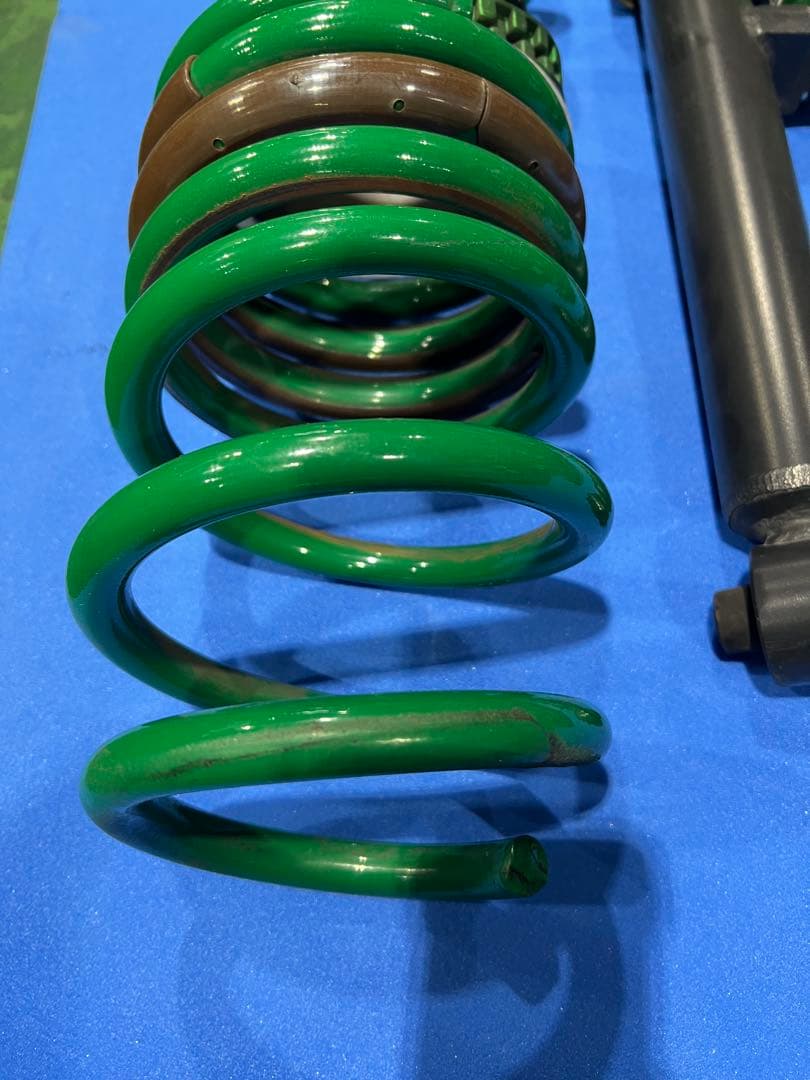 テスラ モデルＹ TEIN FS2 美品中古