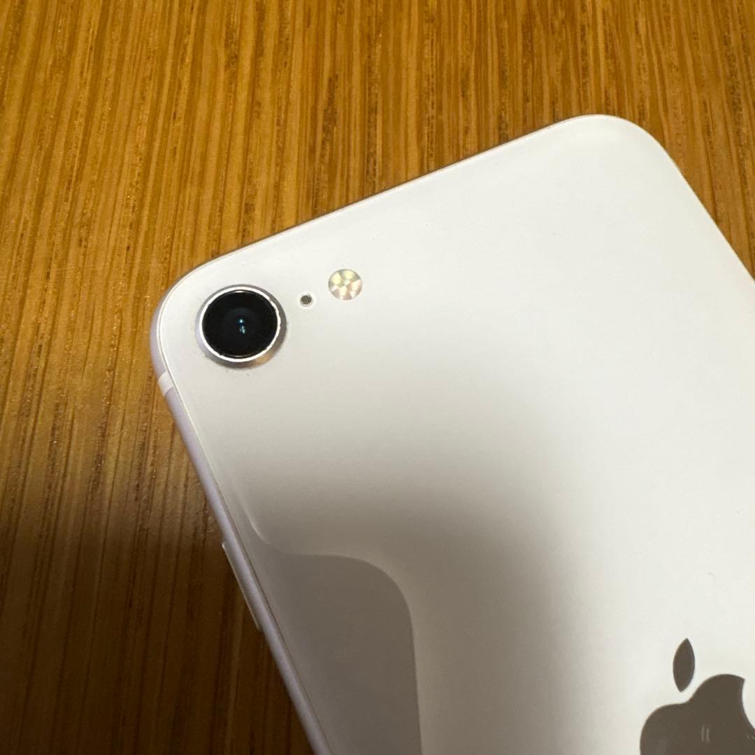 Apple iPhone SE 2 ホワイト　本体