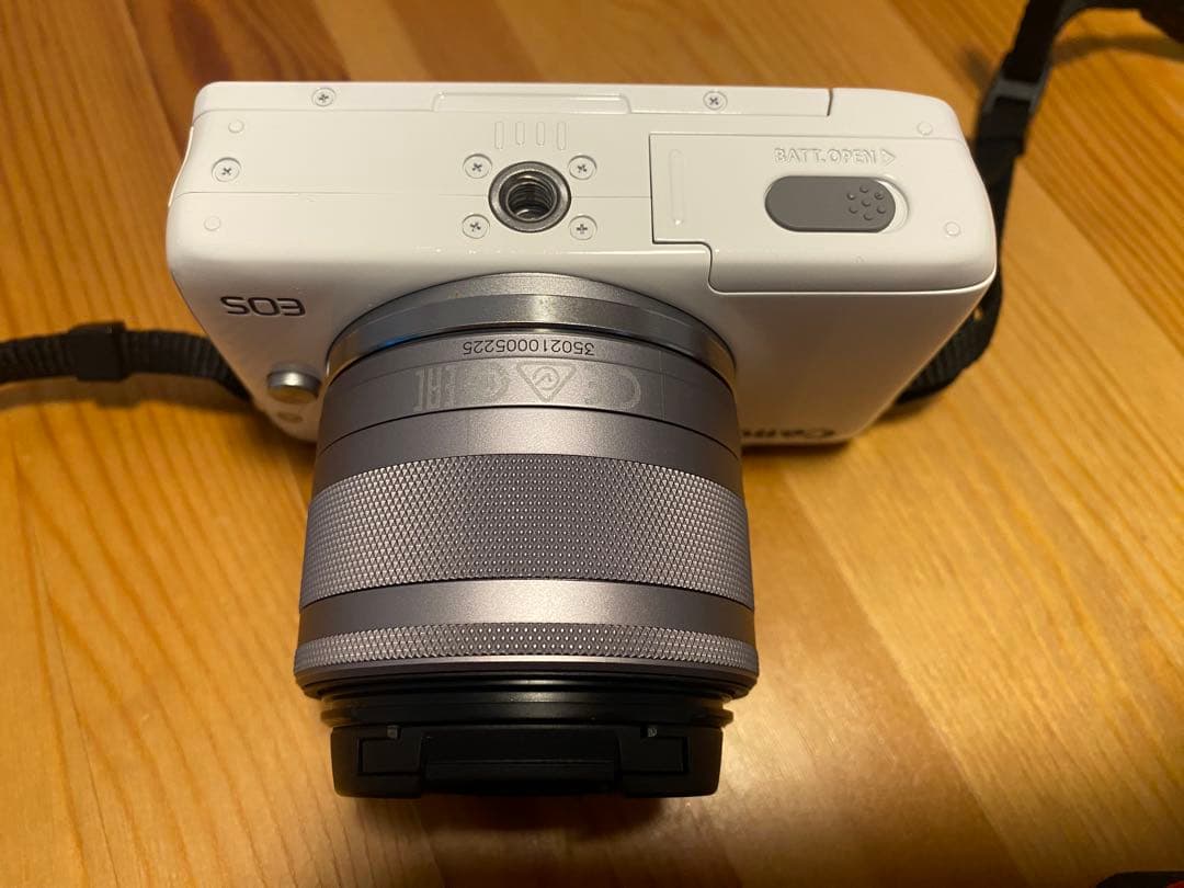 デジタルカメラ Canon EOS M10