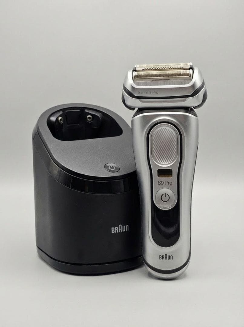 シェーバー 9 Pro 4枚刃/充電式/洗浄システム/充電ケース　9477CC