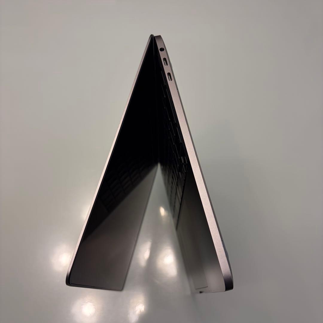 MacBook Pro 2020 13インチ i7 16GB 1TB (SSD)