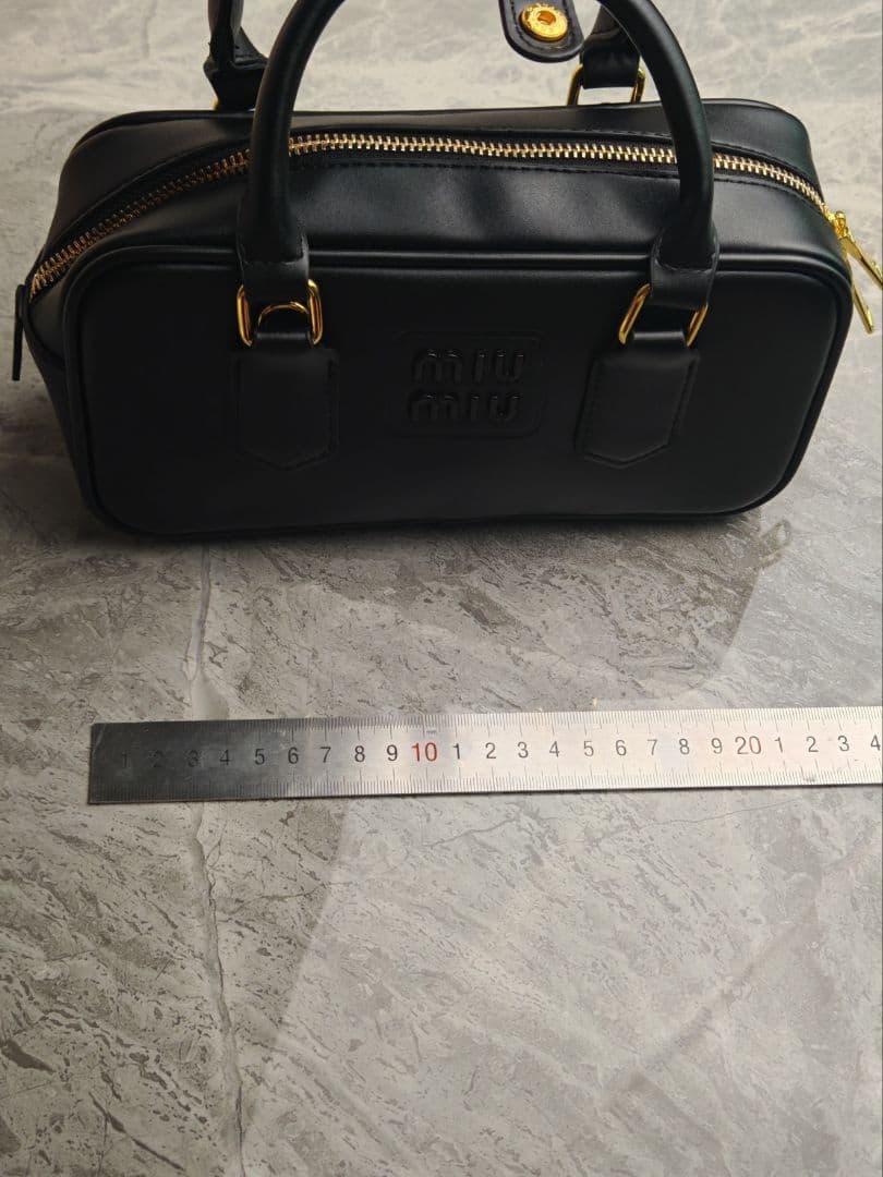 miu miu ミニボストンバッグ 2WAY ブラック レザー 美品
