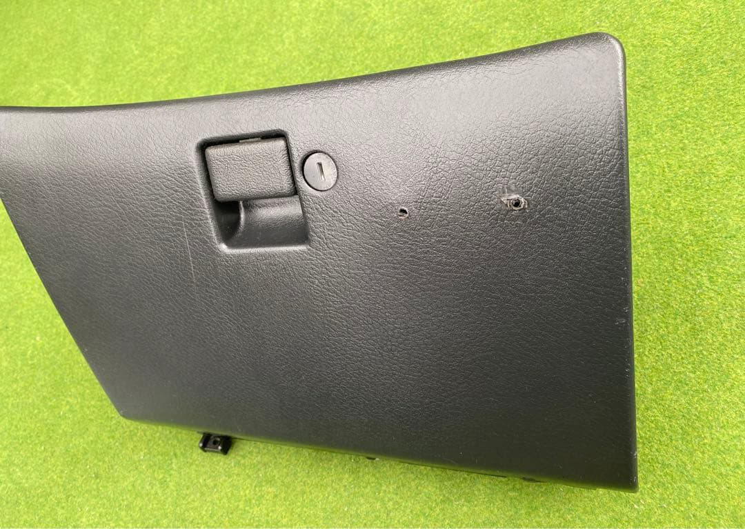 日産　NISSAN GTR BNR32 スカイライン　グローブボックス