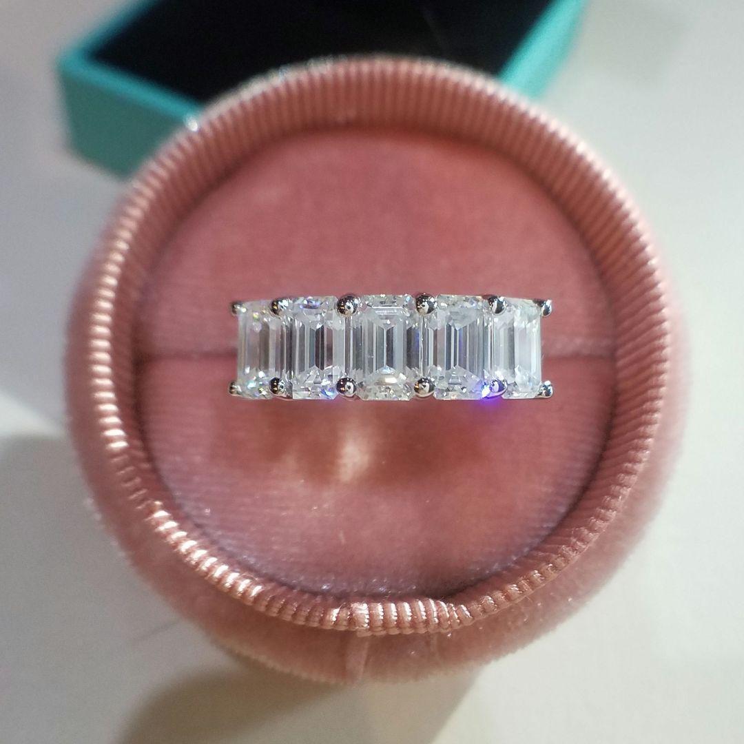 新作リング♡最高級モアサナイト エメラルドカットハーフエタニティ