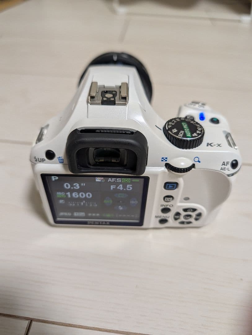 PENTAX K-x デジタル一眼レフカメラ FAJ 18-35