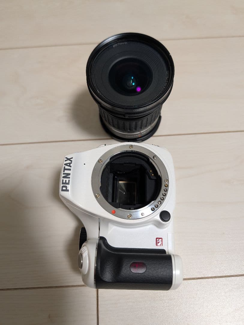 PENTAX K-x デジタル一眼レフカメラ FAJ 18-35