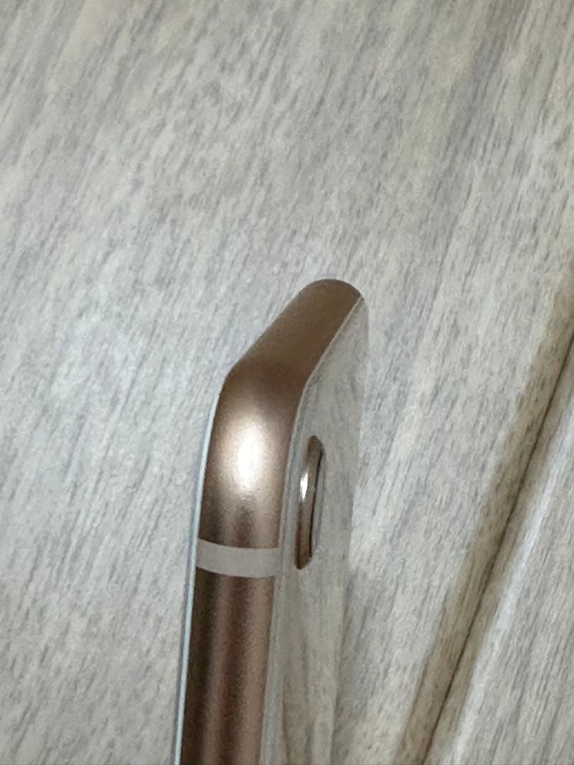 iPhone 8 ゴールド SIMフリー 美品