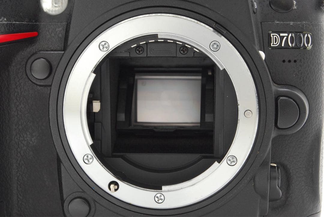美品✨Nikon ニコン D7000 ボディ❤️ショット数19,289回！