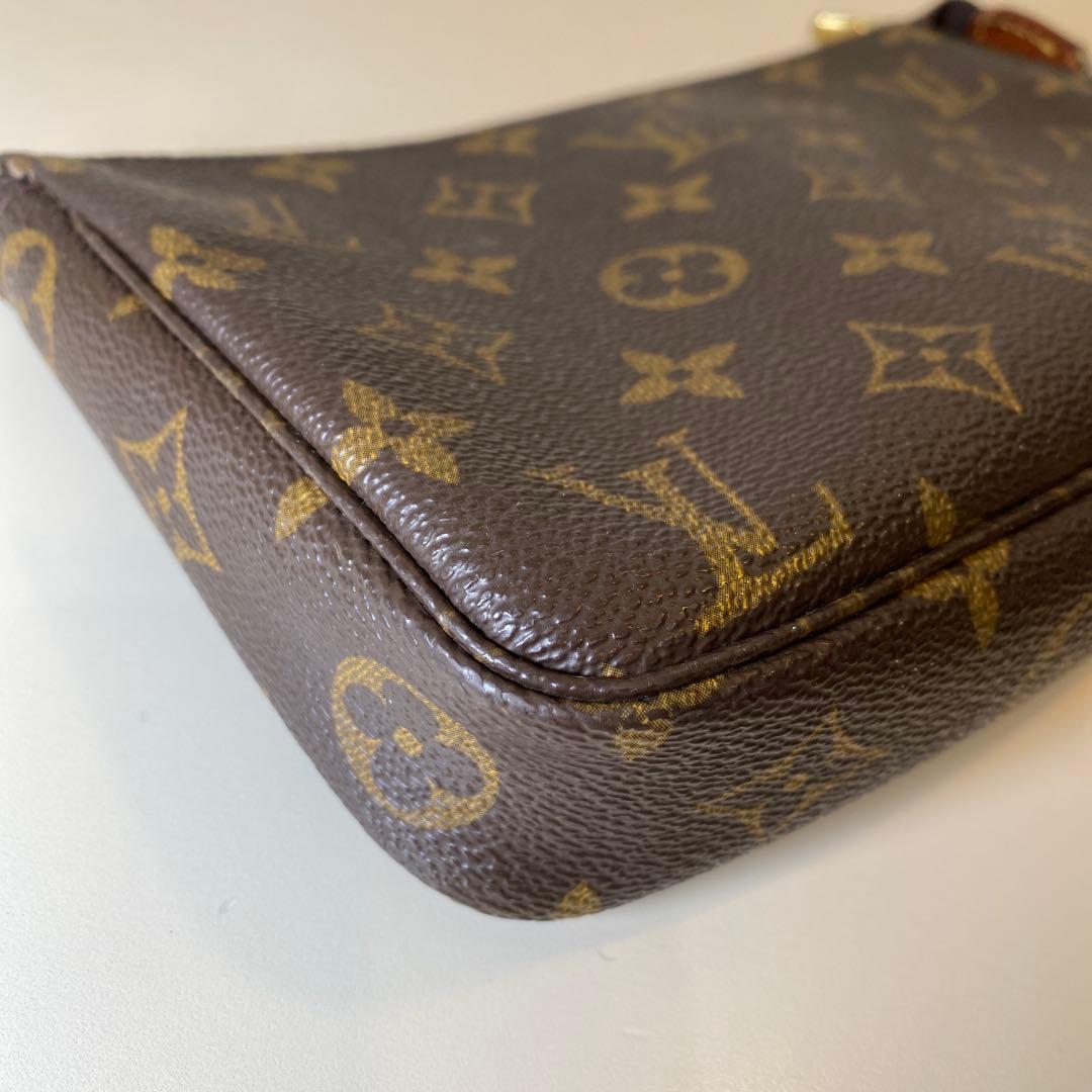 ルイヴィトン　モノグラム アクセソワール　アクセサリーポーチ　ストラップなし