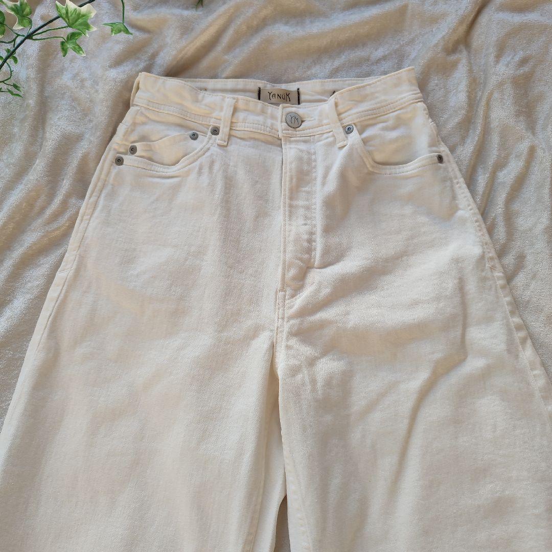 [新品]ヤヌーク LAURA カーブ テーパード デニムパンツ 25