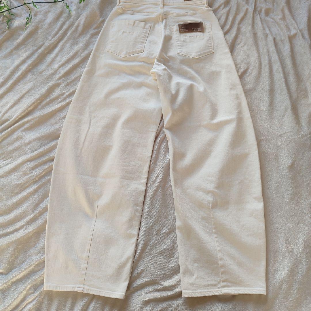 [新品]ヤヌーク LAURA カーブ テーパード デニムパンツ 25