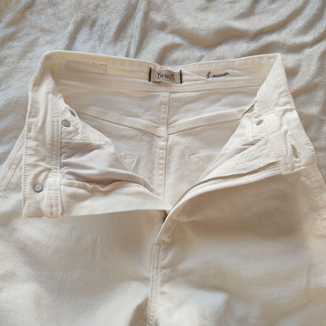 [新品]ヤヌーク LAURA カーブ テーパード デニムパンツ 25