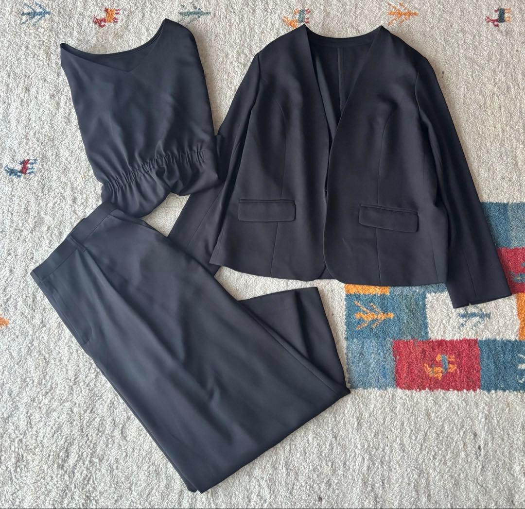 大きいサイズ　3点セット　ノーカラーパンツスーツ　セットアップ　ニッセン　黒