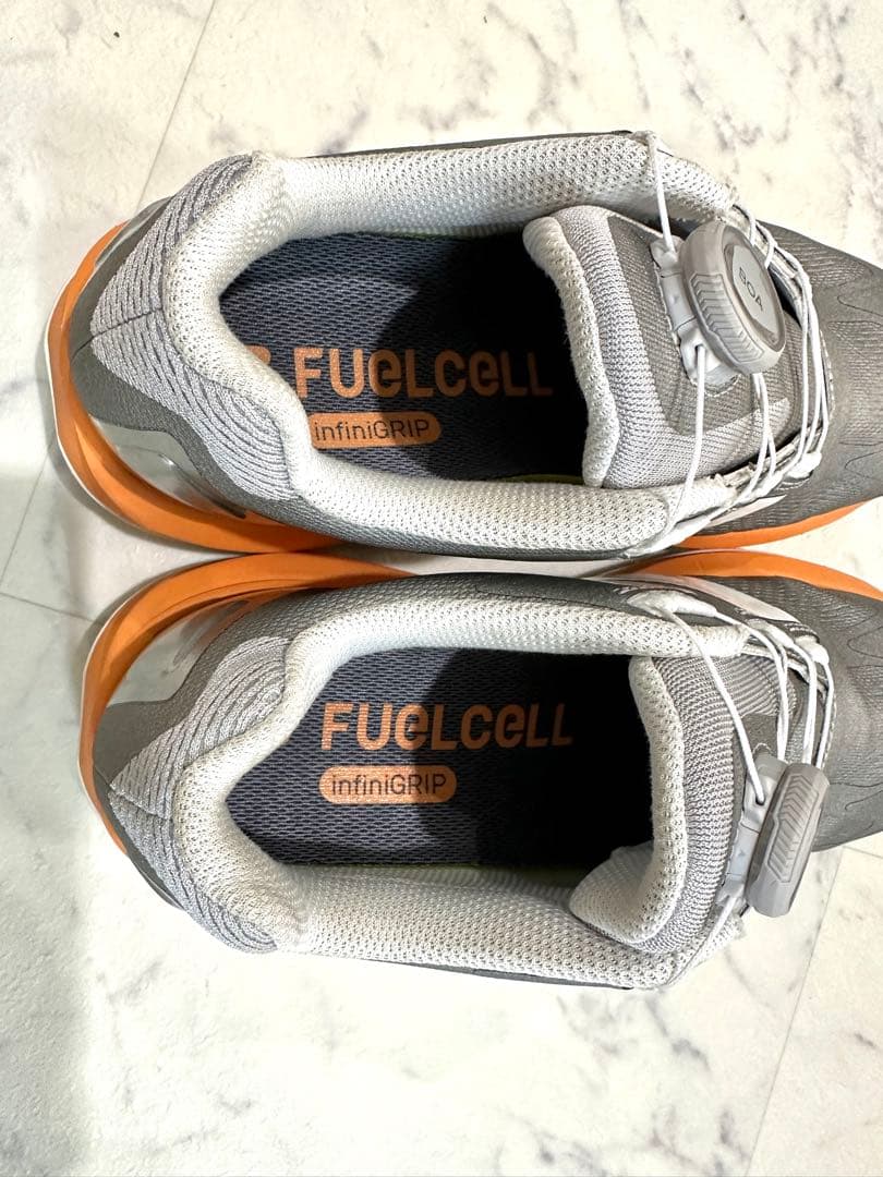 new balance ゴルフシューズ 女性用 グレー/オレンジ　23.5cm