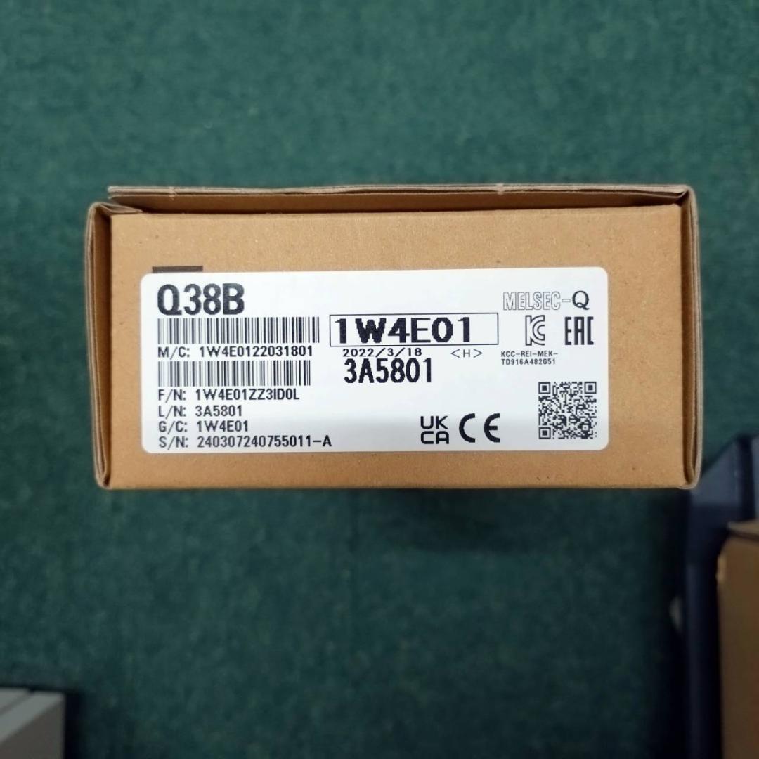 大量在庫で困ってます　Q38B 三菱電機　MELSEC-Q 基本ベースユニット