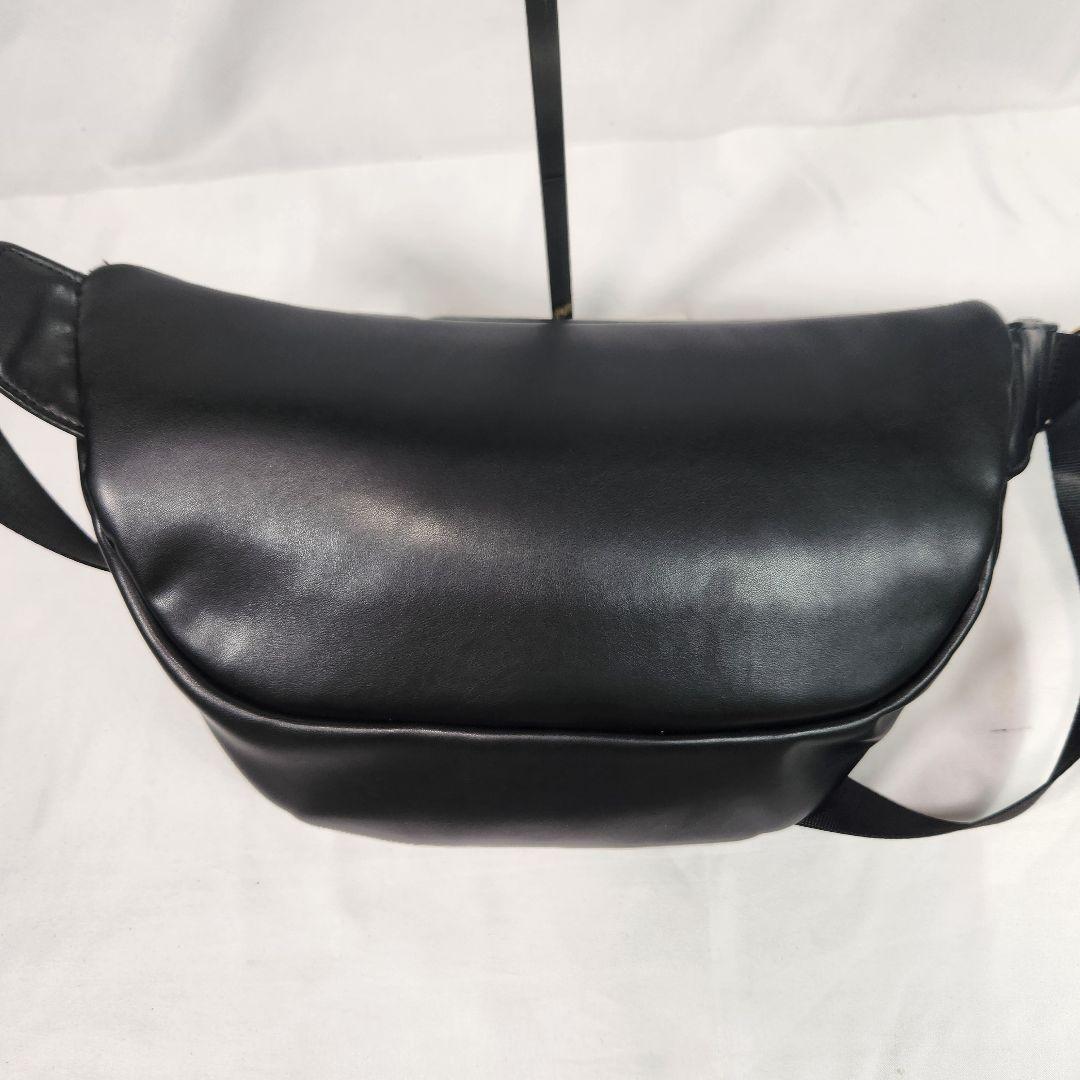 未使用 現行 マリークヮント フロントポケットデイジーパッチ ボディバッグ