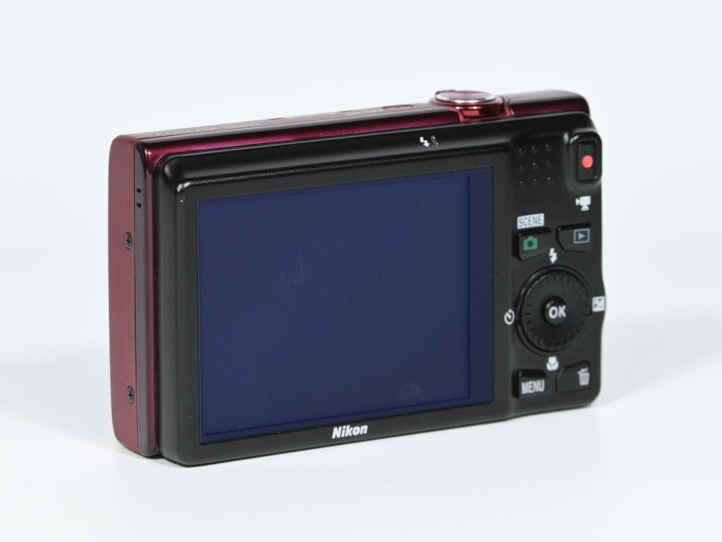 【美品】 ニコン　Nikon COOLPIX S6200 ブリリアントレッド