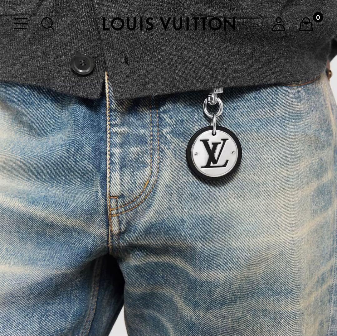 Louis Vuitton ブラックメタルキーホルダー
