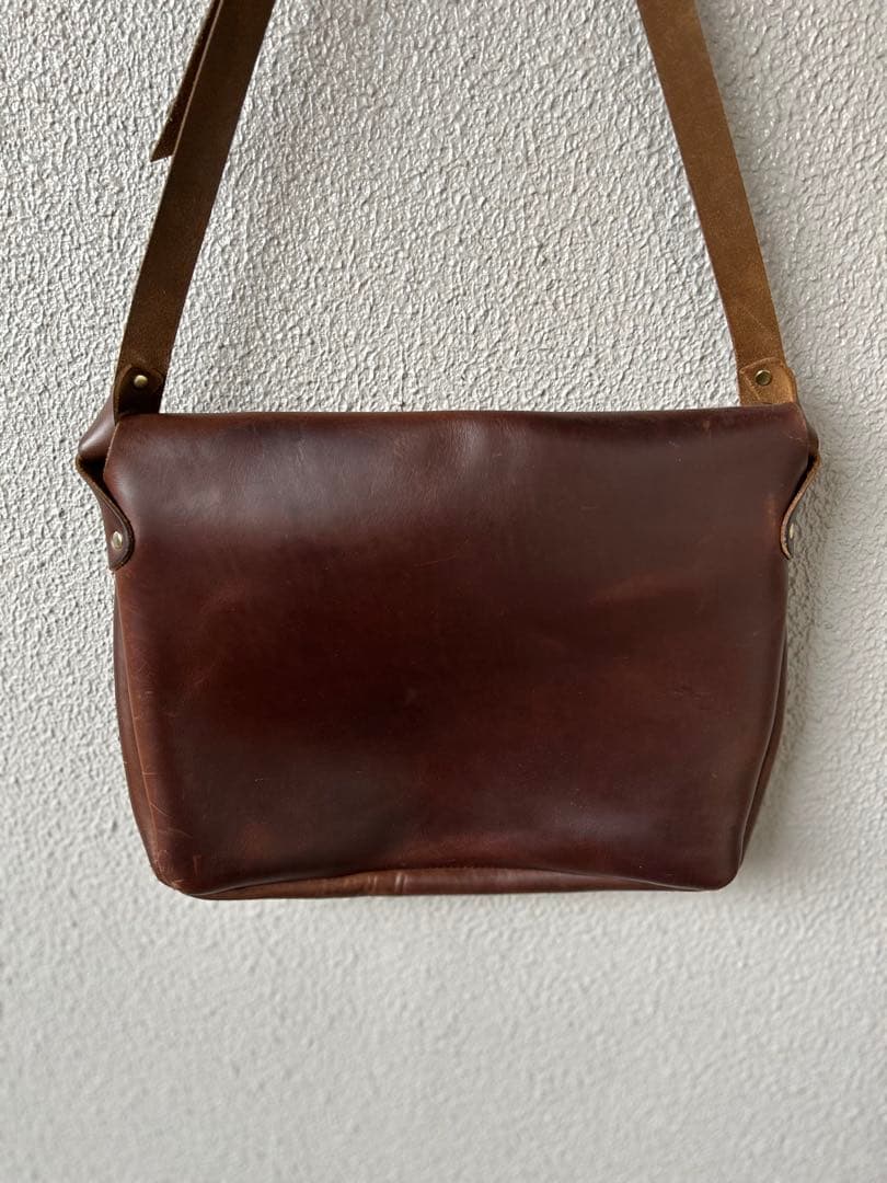 フェルナンドレザー ショルダーバッグ